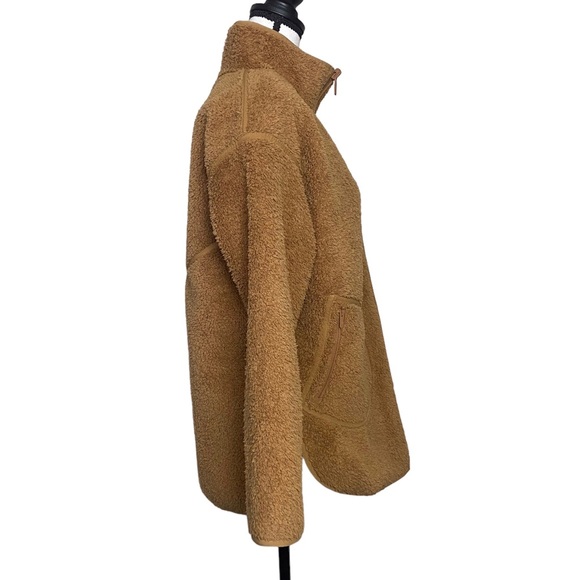 Lululemon Reversible Fleece Jacket in Bold Beige - Picture 5 of 9